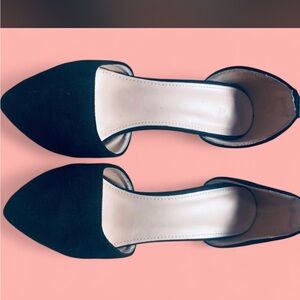 Elegant Black Women's pumps size 9